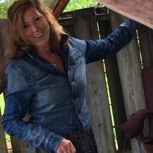 Meet your Posher, Deborah